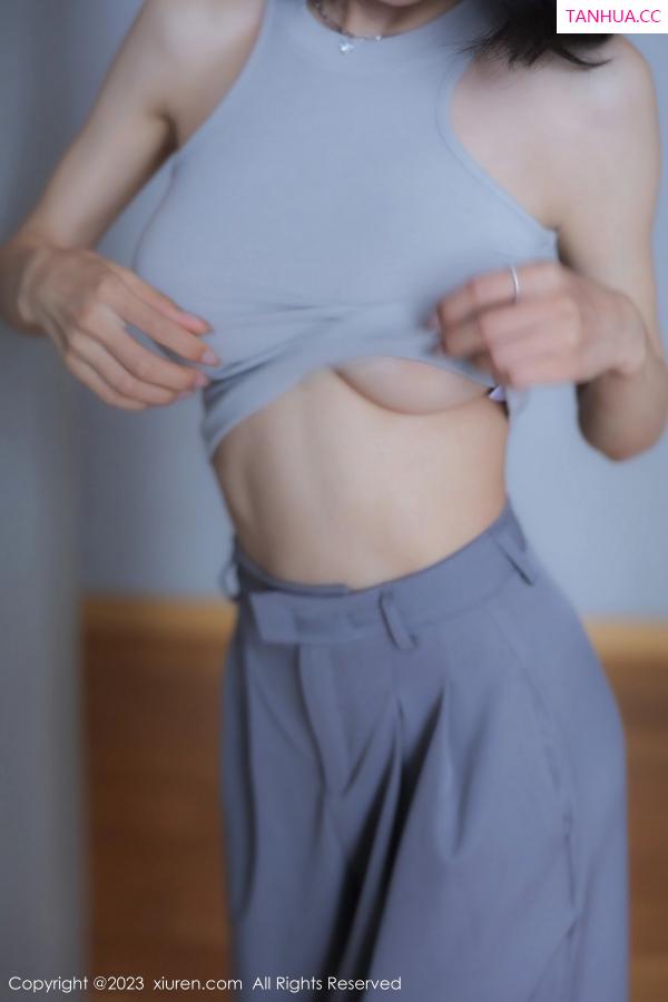   [XiuRen]高清写真图 2023.04.11 No.6552 lingyu69 丰腴美腿第5张图片